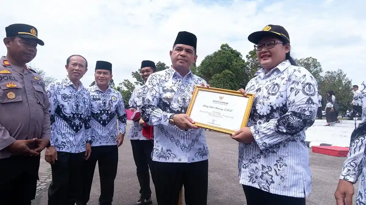 HUT PGRI, Wabup Erani Harap Guru jadi Agen Pembaharuan 