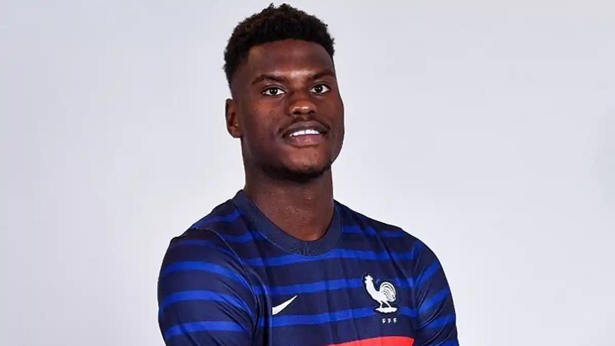 Faktor Penghalang Upaya AC Milan Mendapatkan Badiashile dari Chelsea
