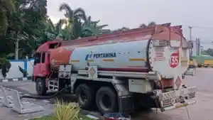 Ilustrasi-truk-tangki-BBM.jpg