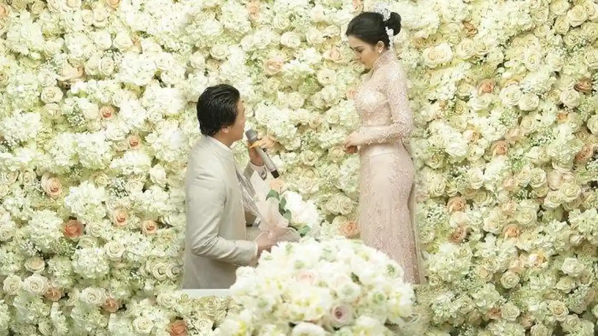Ditanya Kabar Pernikahannya dengan Reino Barack, Syahrini : Doain ya, Semoga Honyemoon Terus