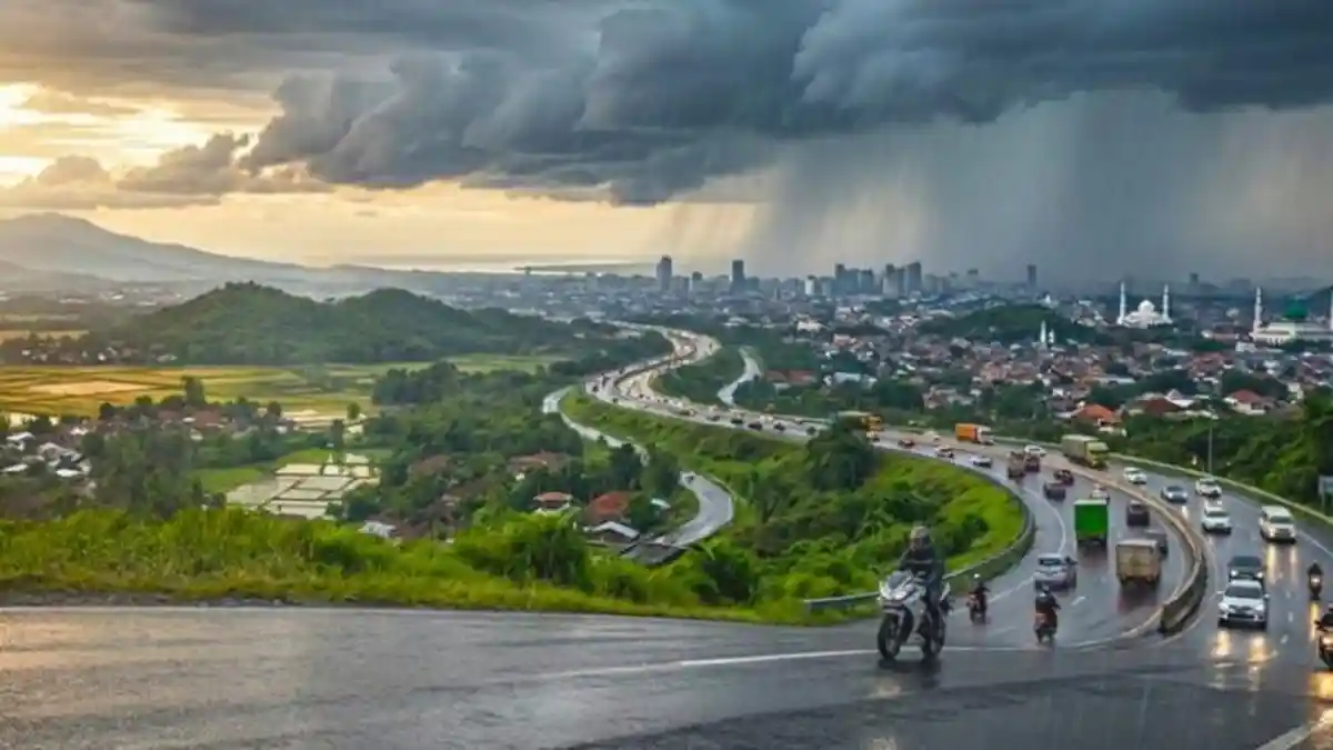Tips Strategi Menghadapi Jalan Rusak Pasca Hujan, Instruktur Safety Riding Beri Panduan