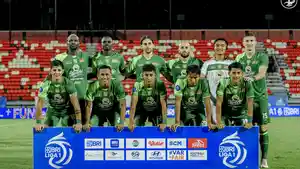 Pemain-Persebaya-Surabaya-saat-berpose-sebelum-pertandingan-melawan-Barito-Putera.jpg