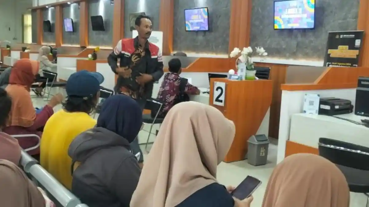 Ramai BPJS PBI Nonaktif, Juhariono Warga Blora Panik Datangi MPP