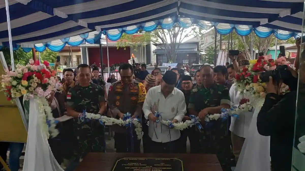 BREAKING NEWS: Pj Gubernur Gorontalo Ismail Pakaya Resmikan Kantor Baru TribunGorontalo.com