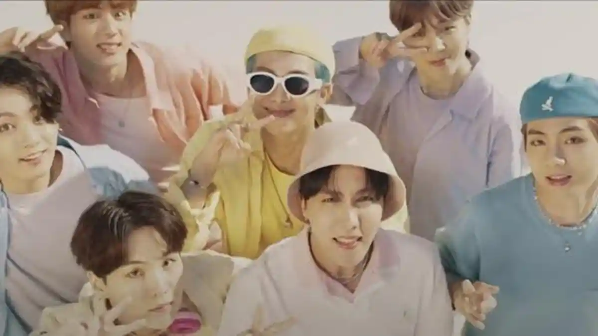 Sebelum Debut & Sukses, Ternyata BTS Pernah Jadi Penari Latar Penyanyi yang Tidak Nyata, Siapa?
