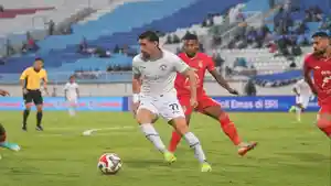 Arema-FC-Tahan-Imbang-Malut-United-1-1-Meski-Kehilangan-7-Pemain-Inti.jpg