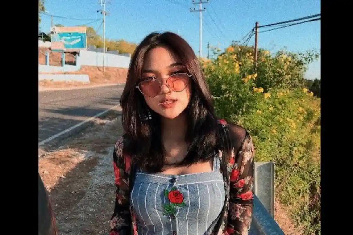 Reaksi Marion Jola Kala Pose Seksinya Dicibir, Netizen Pun Ribut