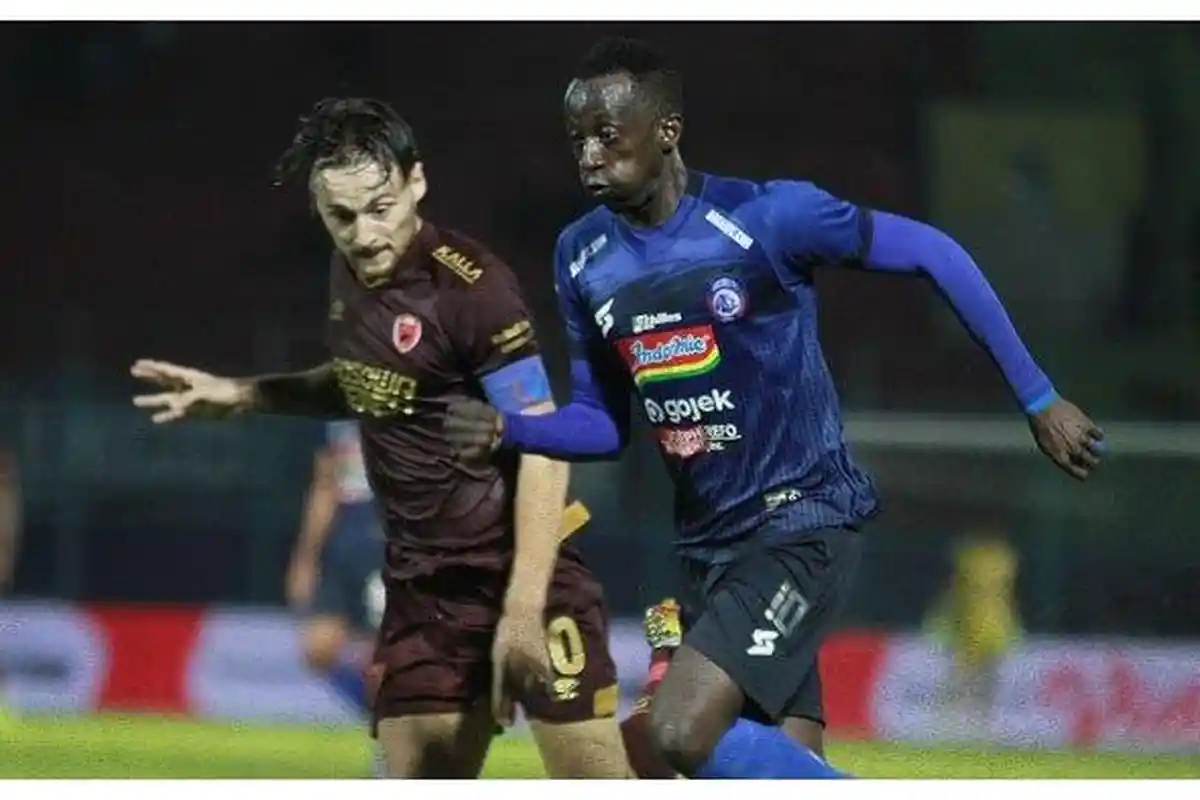 Dirumorkan ke Persebaya, Persib, Persija hingga Borneo FC, Makan Konate Resmi Bela Persebaya