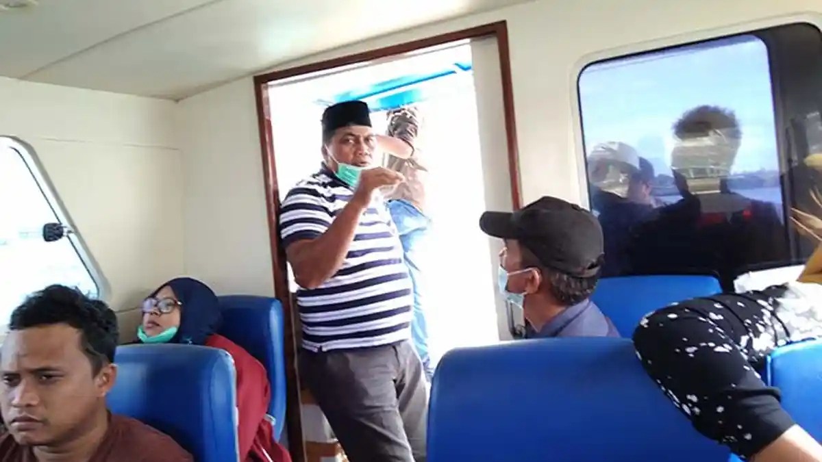 Dihadang Ombak Besar, Rombongan Bupati Aceh Singkil Gagal Berlayar 