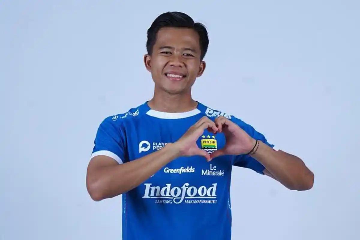 Persib Bandung Ofisial Hatur Nuhun Edo Febriansyah, Bobotoh Malah Kompak Beri Respons Mencengangkan