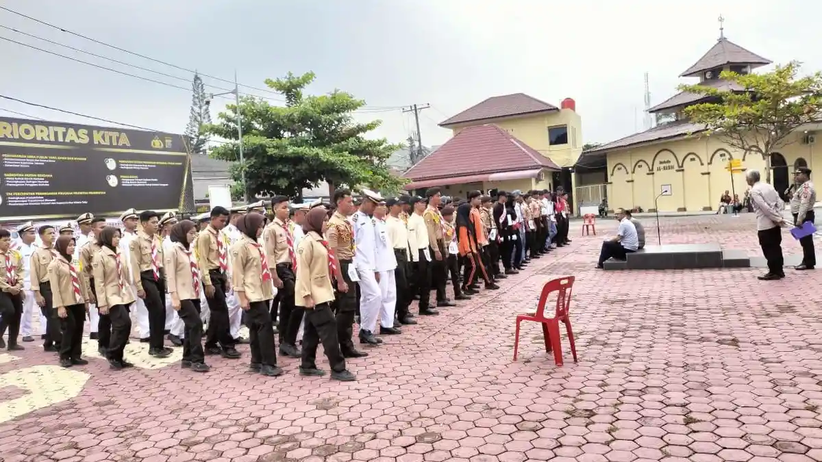 Sambut HUT Ke-78 Bhayangkara, Polres Tanjungbalai Gelar Perlombaan Baris Berbaris Tingkat SMA