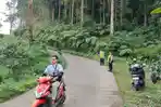 Jalur Alternatif Dieng via Bawang Ramai Dilintasi Wisatawan, Polisi Imbau Pengendara Waspada
