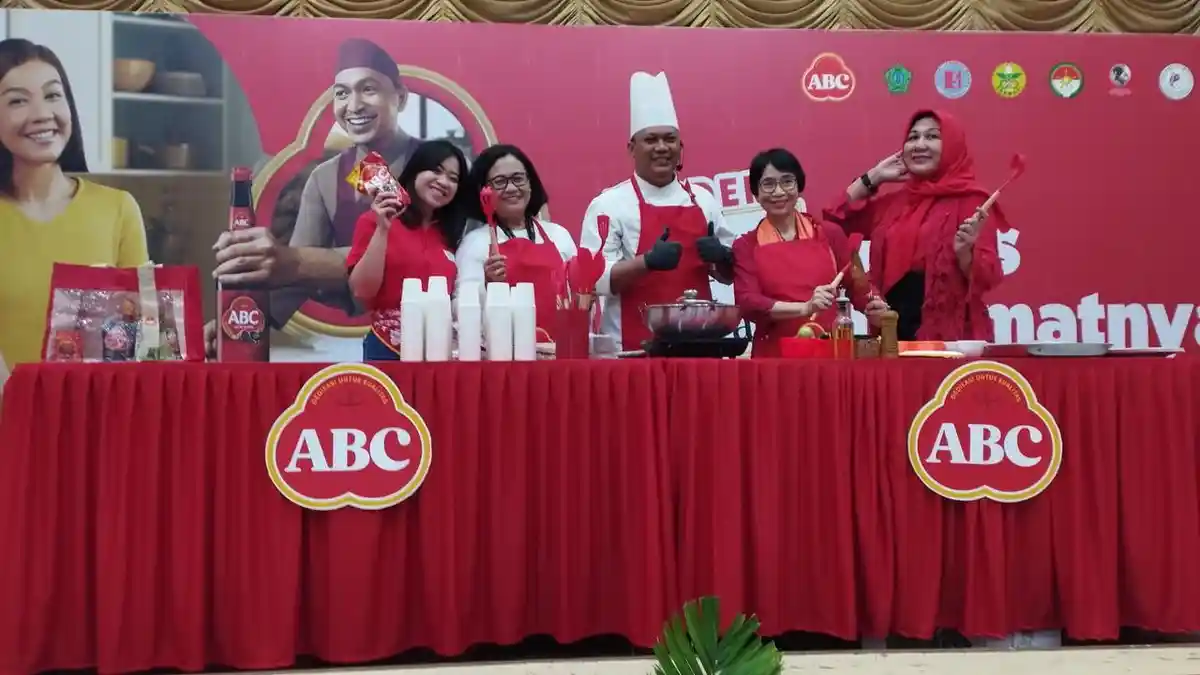 Serunya Kebersamaan Masak Dan Makan Di Rumah, Akademi ABC Ajak Emak Emak Lakukan Ini