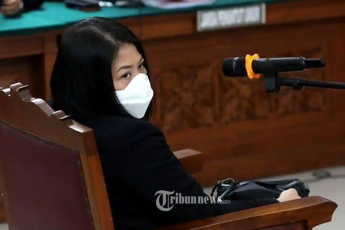 Pengacara Putri Candrawathi Bantah Janjikan Uang dan Beri HP ke Bripka RR, Bharada E dan Kuat Maruf