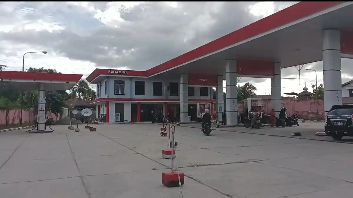 Penjualan Pertalite di SPBU Namlea Mandek 3 Hari, Warga Bingung Ada Apa?
