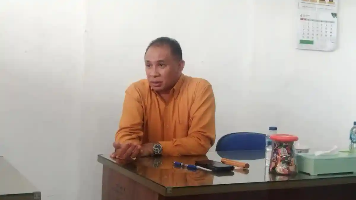 Saran Rektor UKAW Kupang Urai Hama Belalang di Sumba NTT