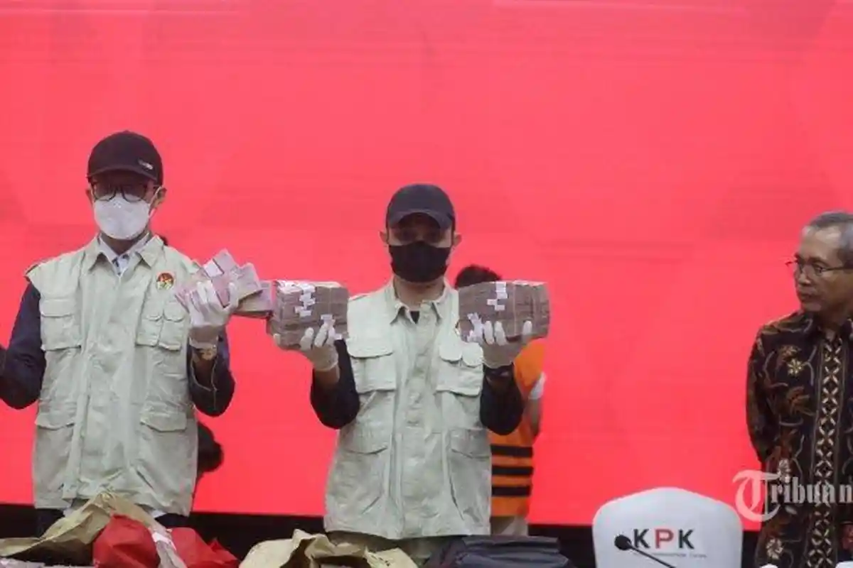 KPK Tetapkan Marsdya Henri Alfiandi sebagai Tersangka Kasus Suap Alat Deteksi, Begini Kronologinya