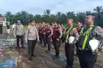 Beri Pelayanan Terbaik, Kapolres Padanglawas Melaksanakan Pemeriksaan Kerapian Personel