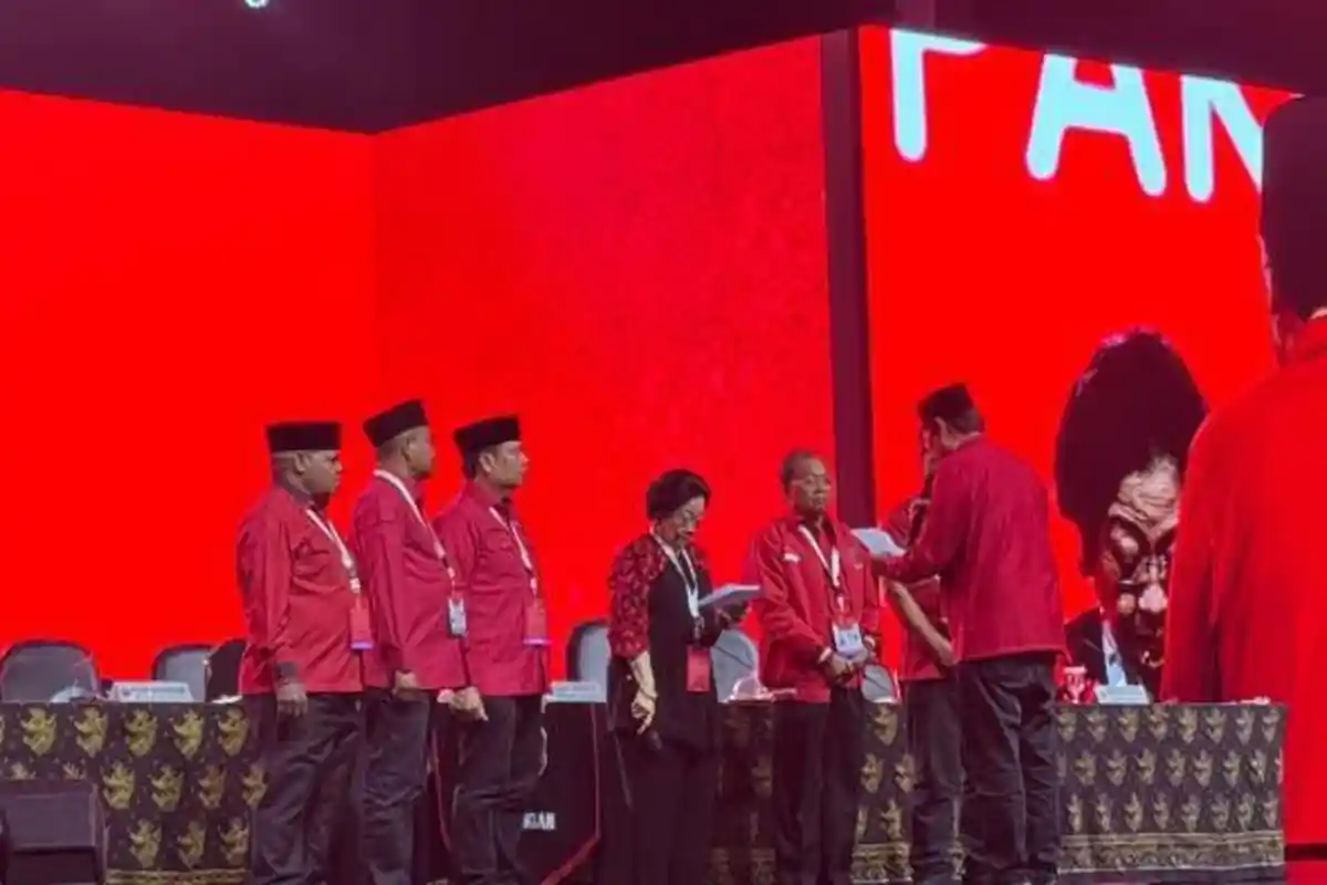 Kembali Jadi Ketum, Megawati Minta Kader PDIP Dukung Pemerintahan Prabowo, Giri : Tetap Kritis