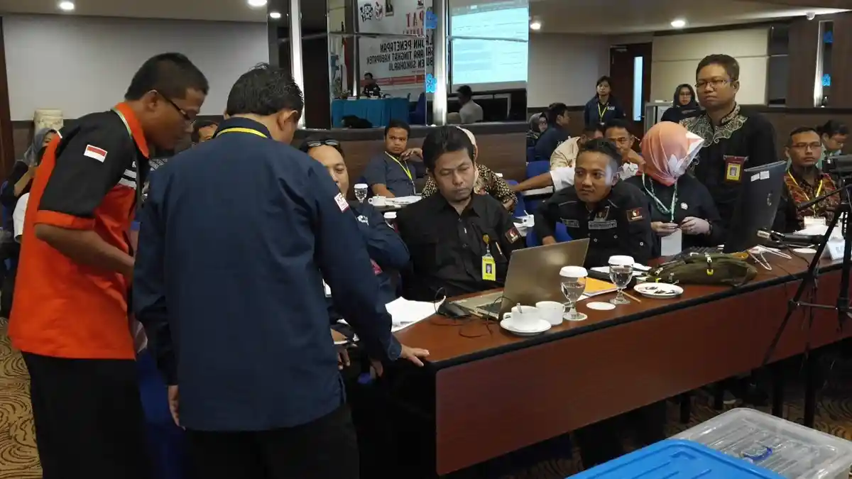 Bawaslu Sukoharjo dan Saksi Anggap KPU Sukoharjo Belum Siap Gelar Rapat Pleno