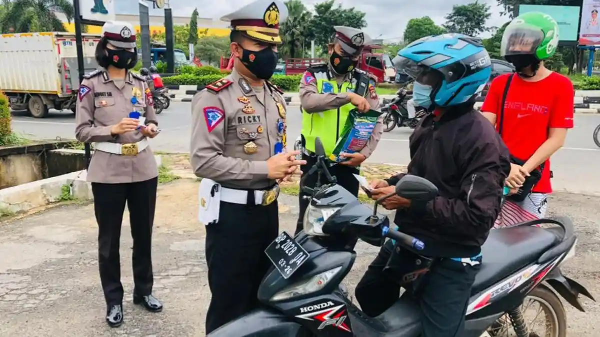 Satlantas Polresta Barelang Mampu Turunkan Angka Lakalantas di Tahun 2021 Berkat Pendekatan Humanis