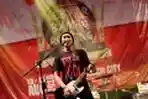 Aksi Panggung Rocket Rockers