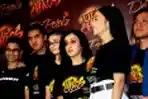 Artis dan Pendukung Film Total Chaos