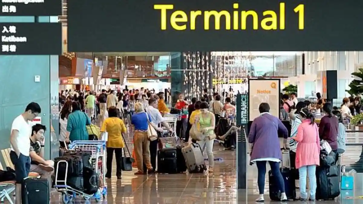 Nekat Beli iPhone 7 di Singapura Pakai Boarding Pass Bisa Dipenjara