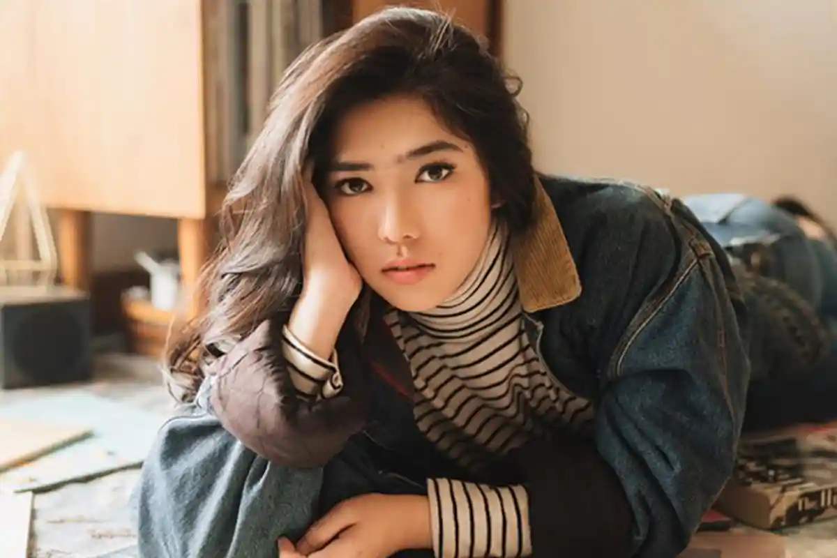 5 Chord Lagu Isyana Sarasvati Paling nge-Hits: Kau Adalah, Tetap Dalam Jiwa, Anganku Anganmu, Luruh