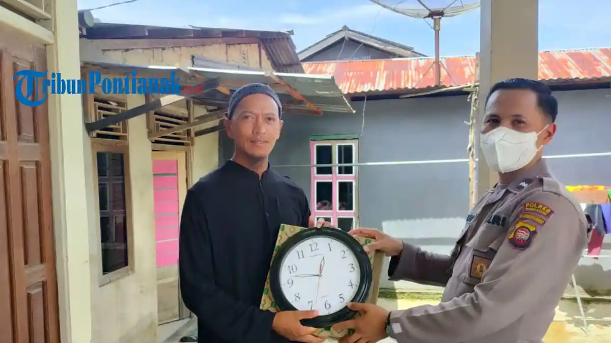 Kanit Binmas Berikan Sarana Kontak saat Silaturahmi dengan Warga
