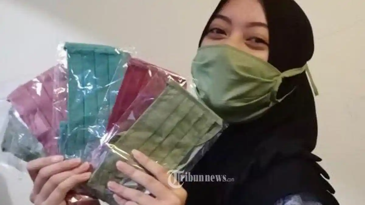 Cara Membuat Masker Kain Tanpa Perlu Dijahit, Bahannya Hanya Kain Katun dan Ikat Rambut