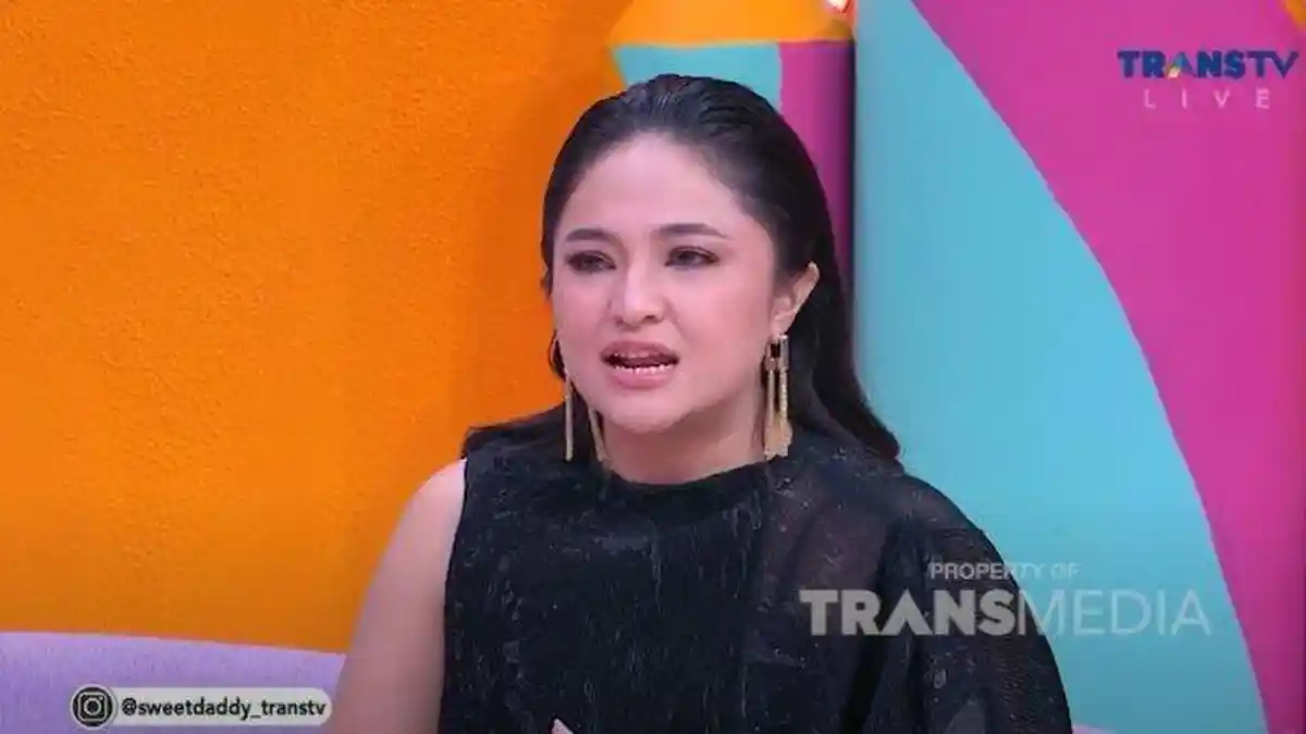 Disinggung Perihal Pasangan, Marshanda: Pokoknya Tunggu Tanggal Mainnya Aja
