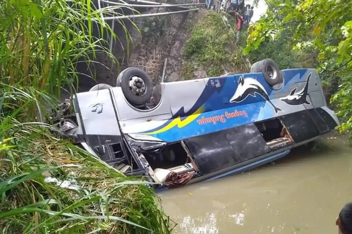 Satu Korban Meninggal Kecelakaan Bus Sugeng Rahayu di Ngawi Berasal dari Semarang
