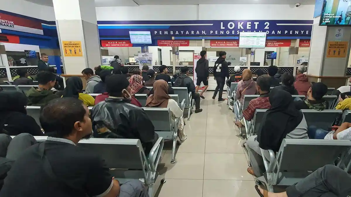 Gubernur Dedi Mulyadi Berencana Hapus Pajak Kendaraan Bermotor, Warga Protes