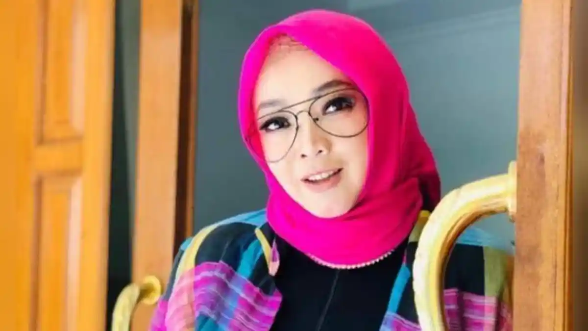 Profil Rina Gunawan, Perjalanan Karier Artis hingga Pengusaha serta Rumah Tangga dengan Teddy Syah