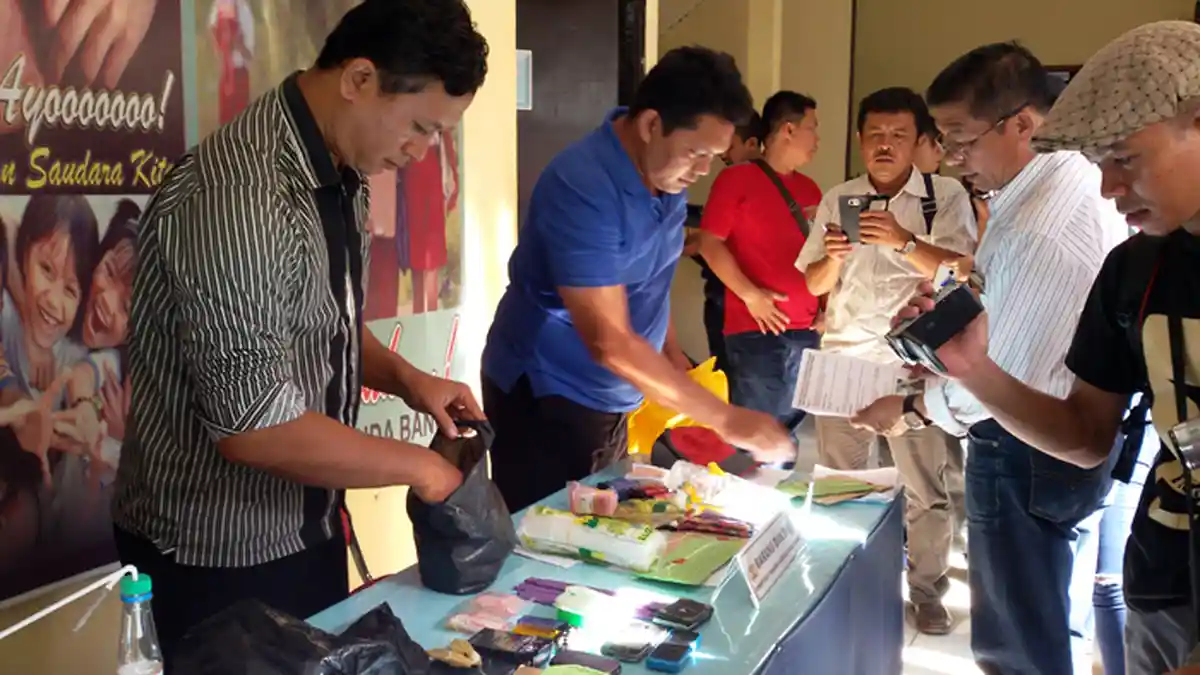 Hampir 2 Ons Sabu Disita Polda Kalbar dari 12 Tersangka Narkoba