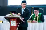 Mensos-Gus-Ipul-orasi-ilmiah-di-Uinsa-Surabaya.jpg