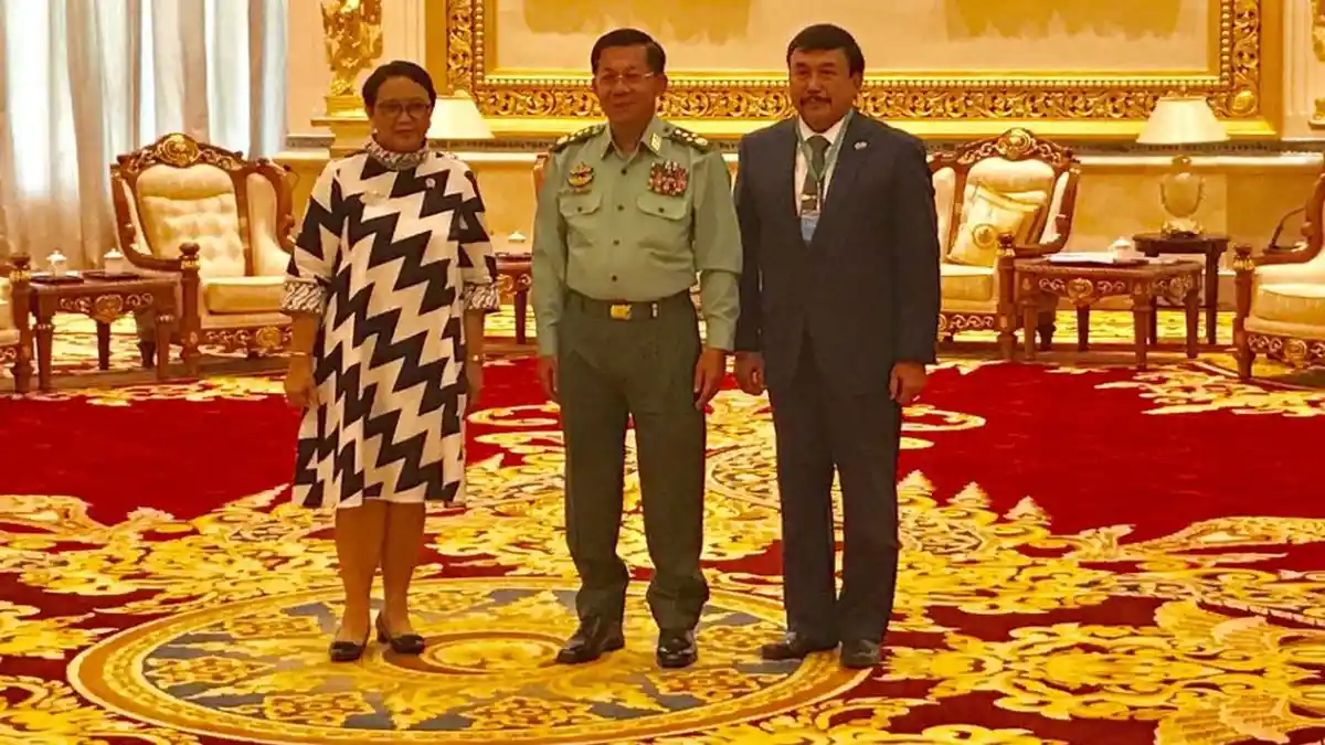 Menlu RI Serahkan Usulan Formula 4+1 untuk Rakhine State kepada State Counsellor Myanmar