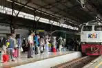 keberangkatan-penumpang-di-stasiun-daop-5-purwokerto.jpg