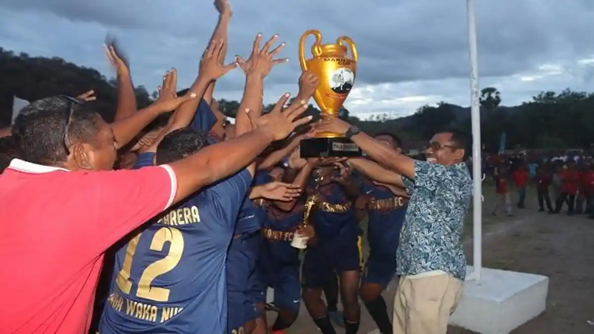 Wakil Bupati Ende Erik Rede Tutup Turnamen Sepak Bola Marilonga Cup Secara Resmi