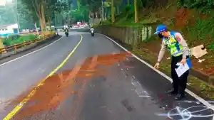Kecelakaan-di-Cadas_3.jpg