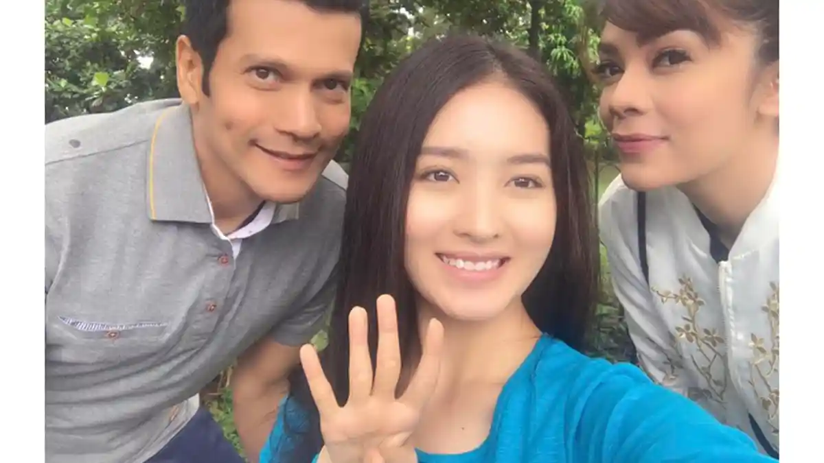 Kode 4 Jari Dalam Foto Unggahan Natasha Wilona Ini Bikin Netizen Mengeluh, Kok Bisa?