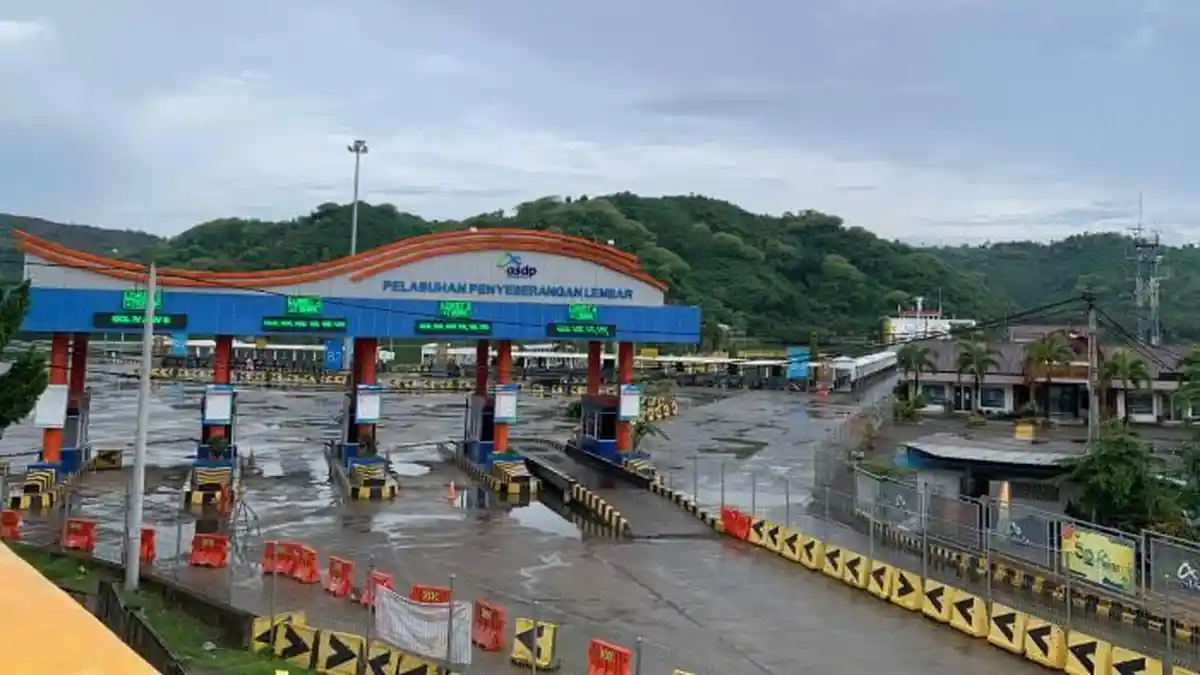 Musim Hujan Tiba, ASDP Lembar Siapkan Kanopi untuk Pejalan Kaki dan Pengendara