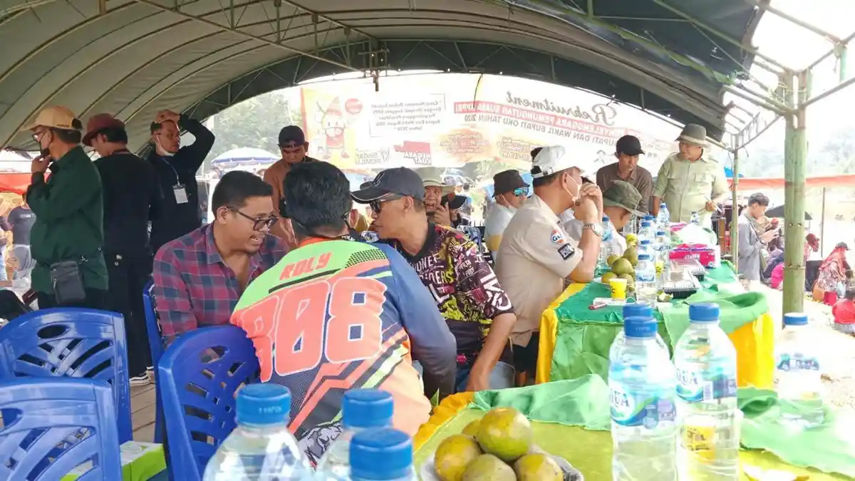 Viral Sekda OKU Diduga Hadiri Event Balap Motor Salah Satu Paslonbup, Netralitas Dipertanyakan