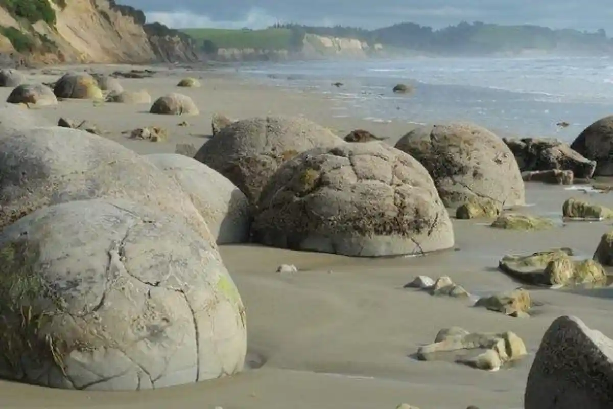 Arti Mimpi Tentang Bebatuan, Ternyata Bisa Bermakna Negatif, Ini Tafsirannya