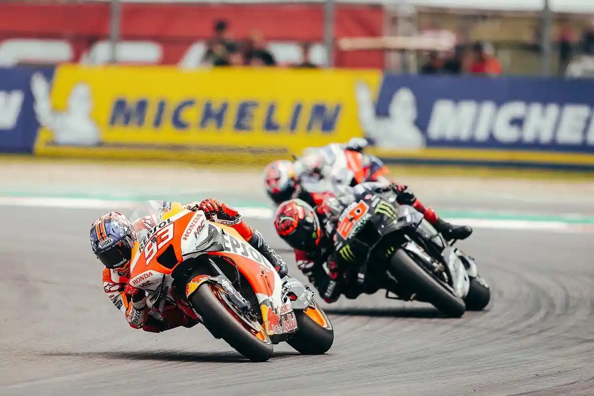 SIARAN LANGSUNG Live Streaming MotoGP Portugal Mulai Jam 20.00 WIB, Marc Marquez Start di Depan,Live