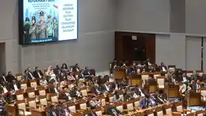 DPR-Setujui-RUU-Polri-Jadi-Undang-Undang_20260609_172644.jpg
