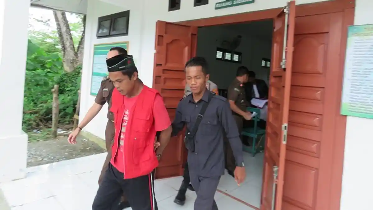 Kasus Anak Bunuh Ayah Kandung di Nagan Raya, Terungkap Darah di Parang Sang Ayah