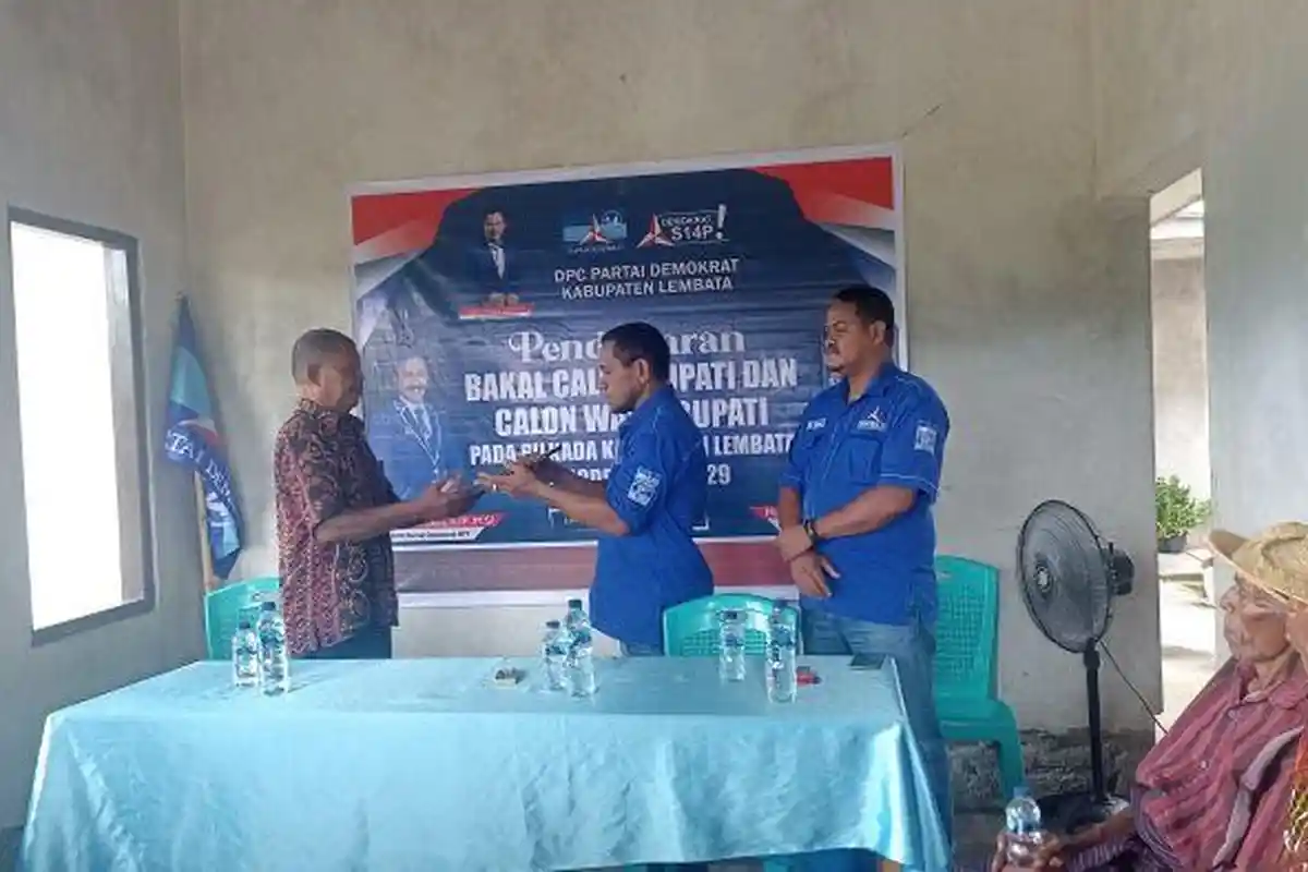 Thomas Ola Langoday Daftar Bakal Calon Bupati Lembata di Partai Demokrat