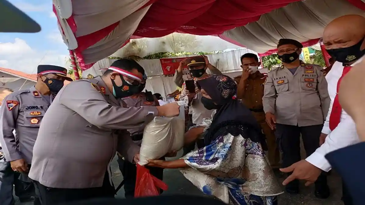 Rayakan HUT ke-76 RI, Polres Way Kanan Lampung Gelar Vaksinasi Merdeka
